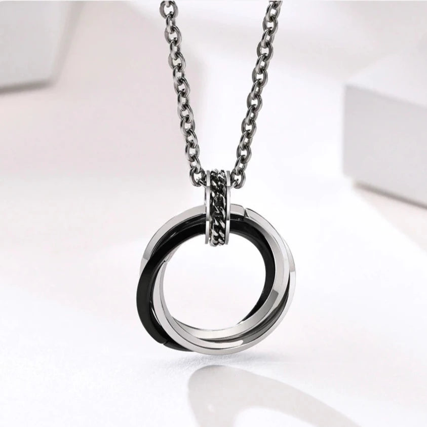Stainless Steel Interlocked Circle Necklace